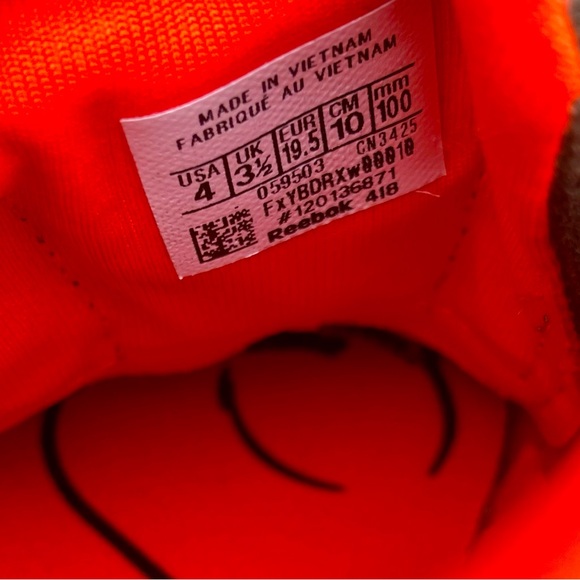 NWOT Reebok Branded Baby Shoes - Picture 3 of 7